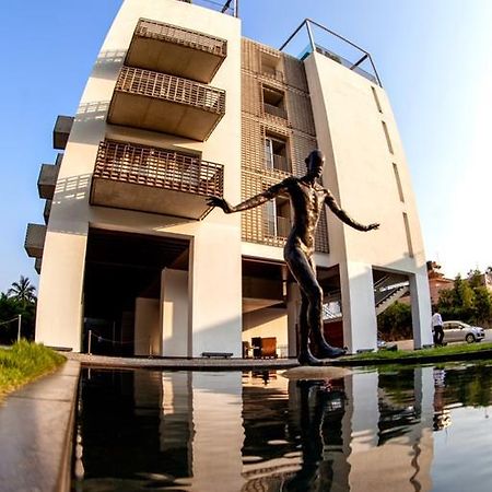 Holiday Inn & Suites Bengaluru Whitefield Exterior photo