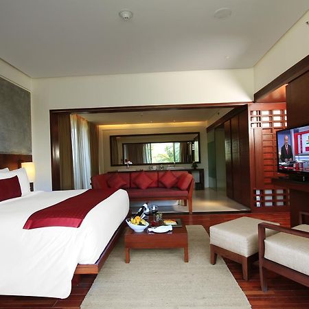 Holiday Inn & Suites Bengaluru Whitefield Exterior photo